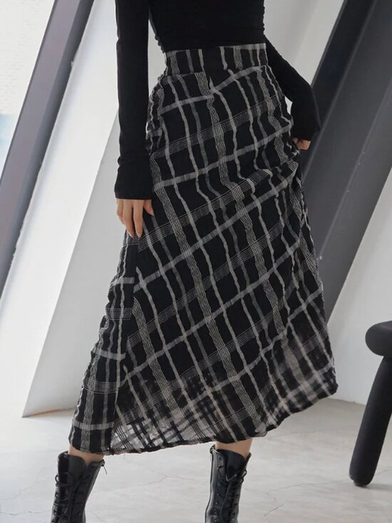 Lewkin Dresses & Skirts - Lewkin Checked Pattern Maxi Flare Skirt